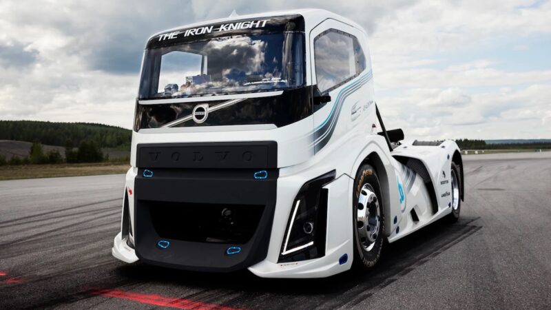 The Iron Knight: el camión más veloz del mundo - Volvo The Iron Knight